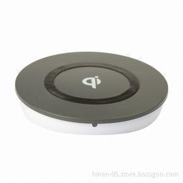 5W Wireless Charging Pad, Rounded Design Suitable for Various Mobile Phones with Different Shapes